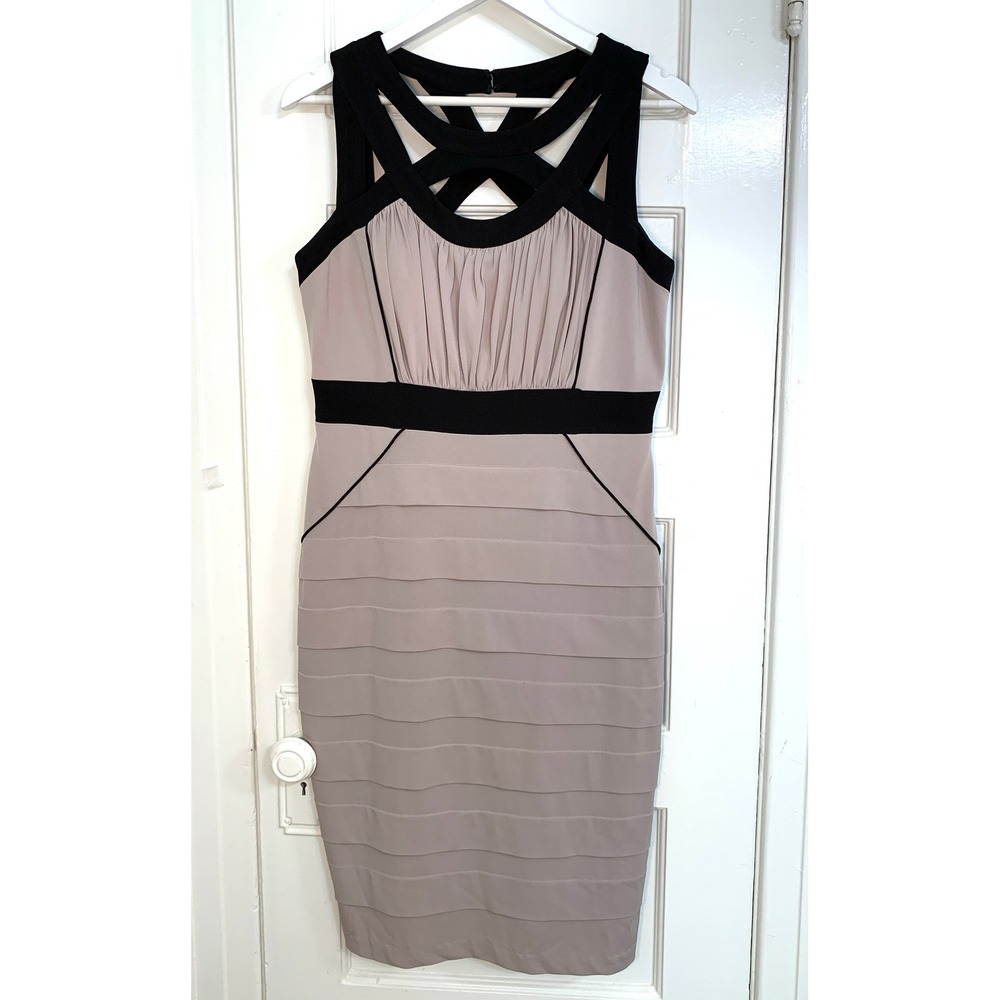 Jax Strappy Cutout Blush and Black Banded Hourglass Cocktail Dress / Size 12 - Picture 7 of 14